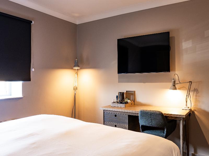 Village Hotel Leeds North image