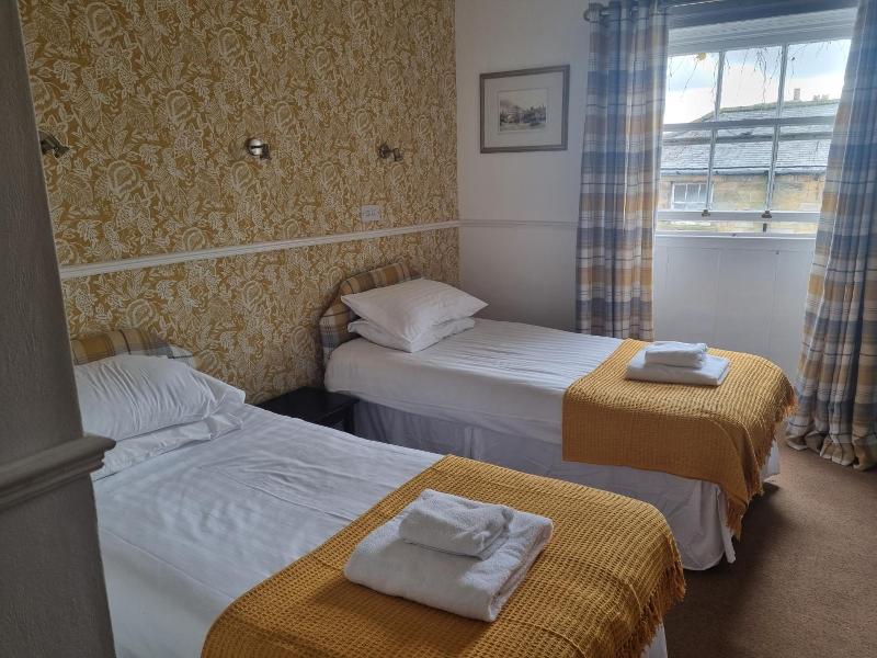 Blue Bell Hotel image