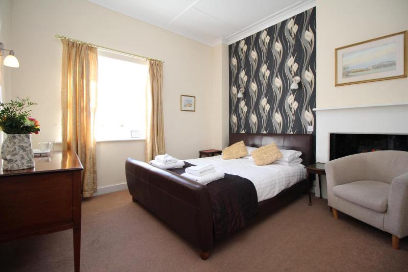 Blue Bell Hotel image