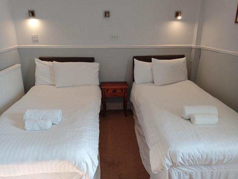Blue Bell Hotel image