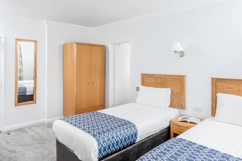 Kilbirnie Hotel image