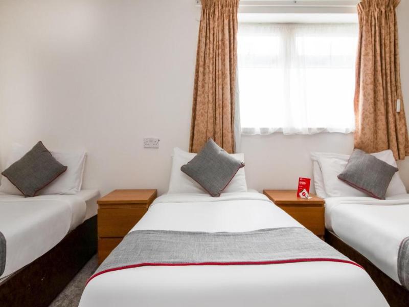 Cardiff Riverside Hotel by Belvilla image