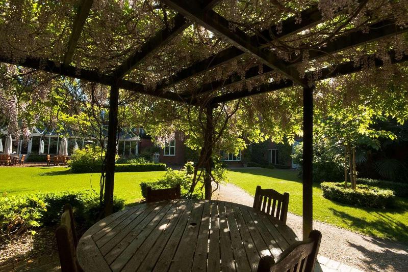The Bull (Sarova Hotels) image