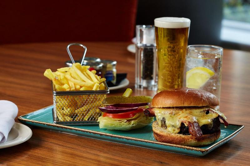 The Bull (Sarova Hotels) image