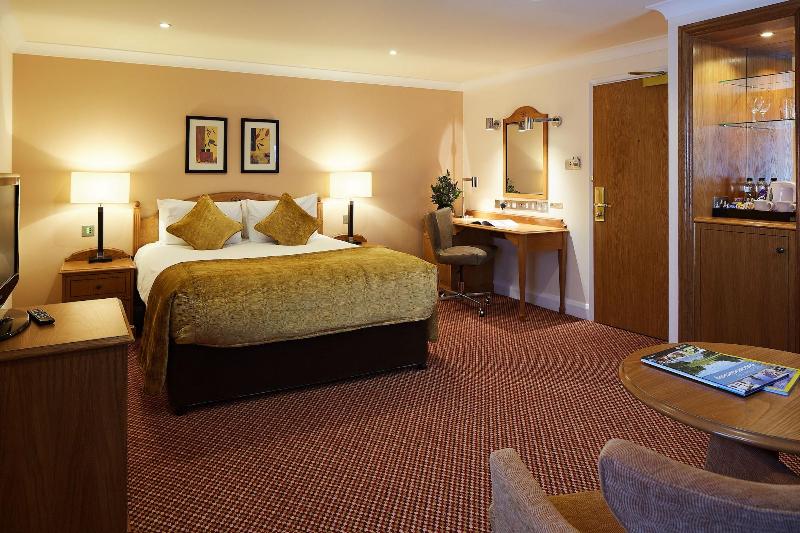 The Bull (Sarova Hotels) image