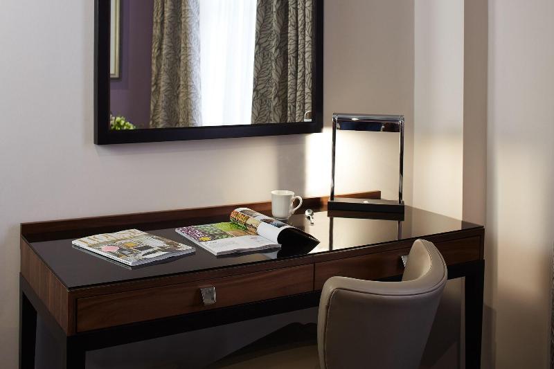 The Bull (Sarova Hotels) image