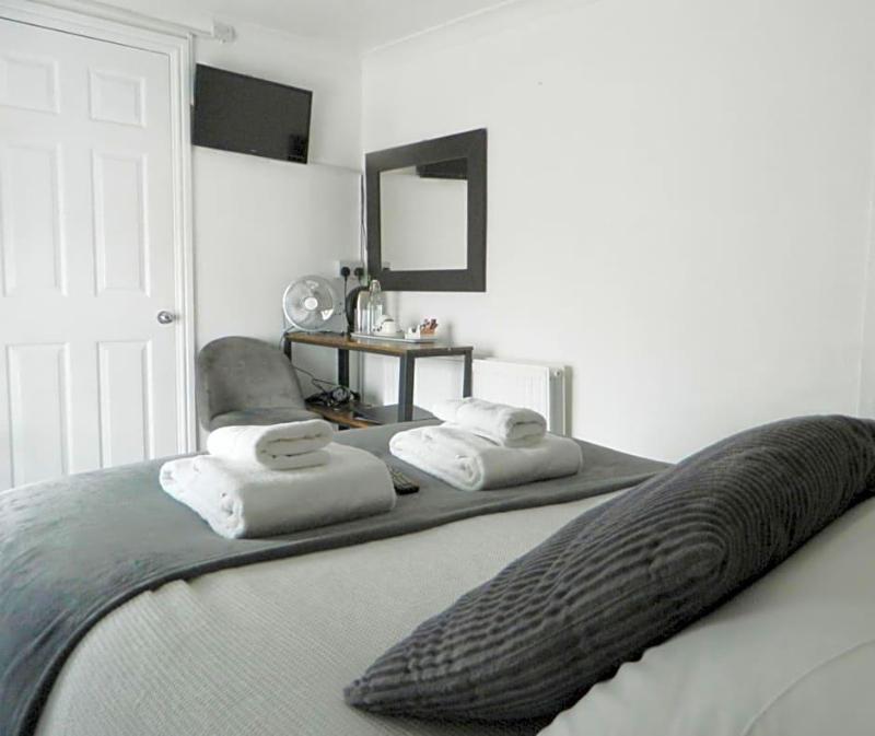 Kings Head Inn image