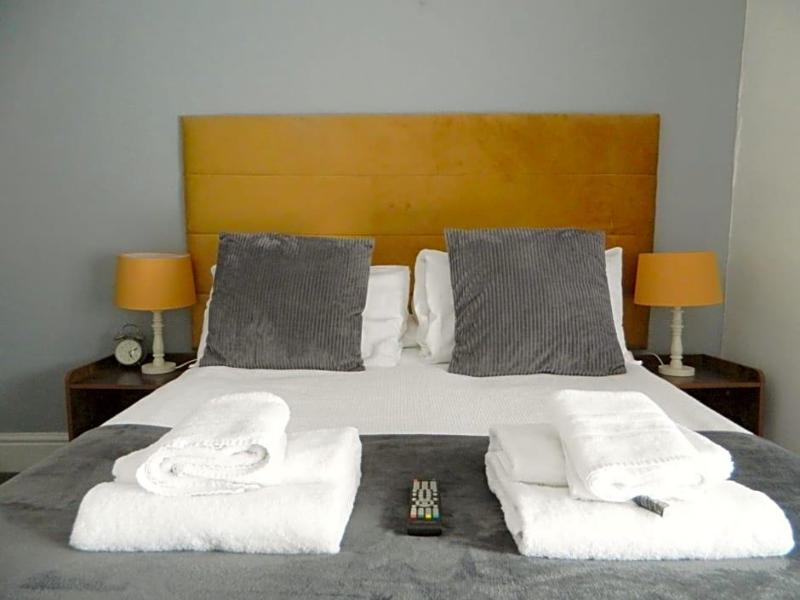 Kings Head Inn image