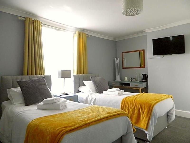 Kings Head Inn image