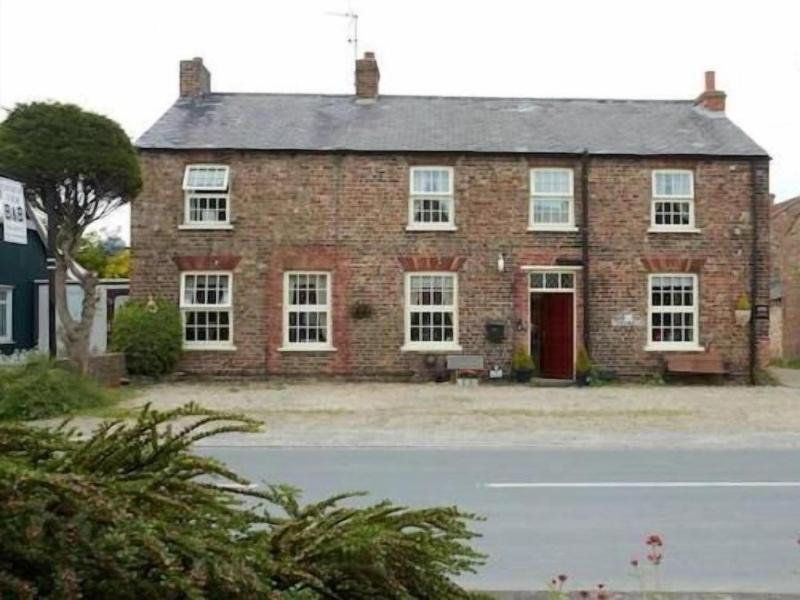 Church View B B and Cottages image