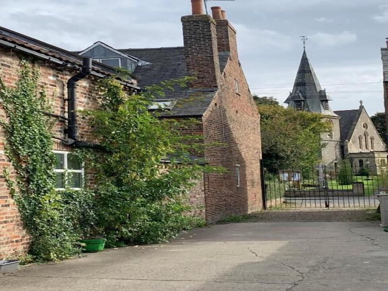 Church View B B and Cottages image