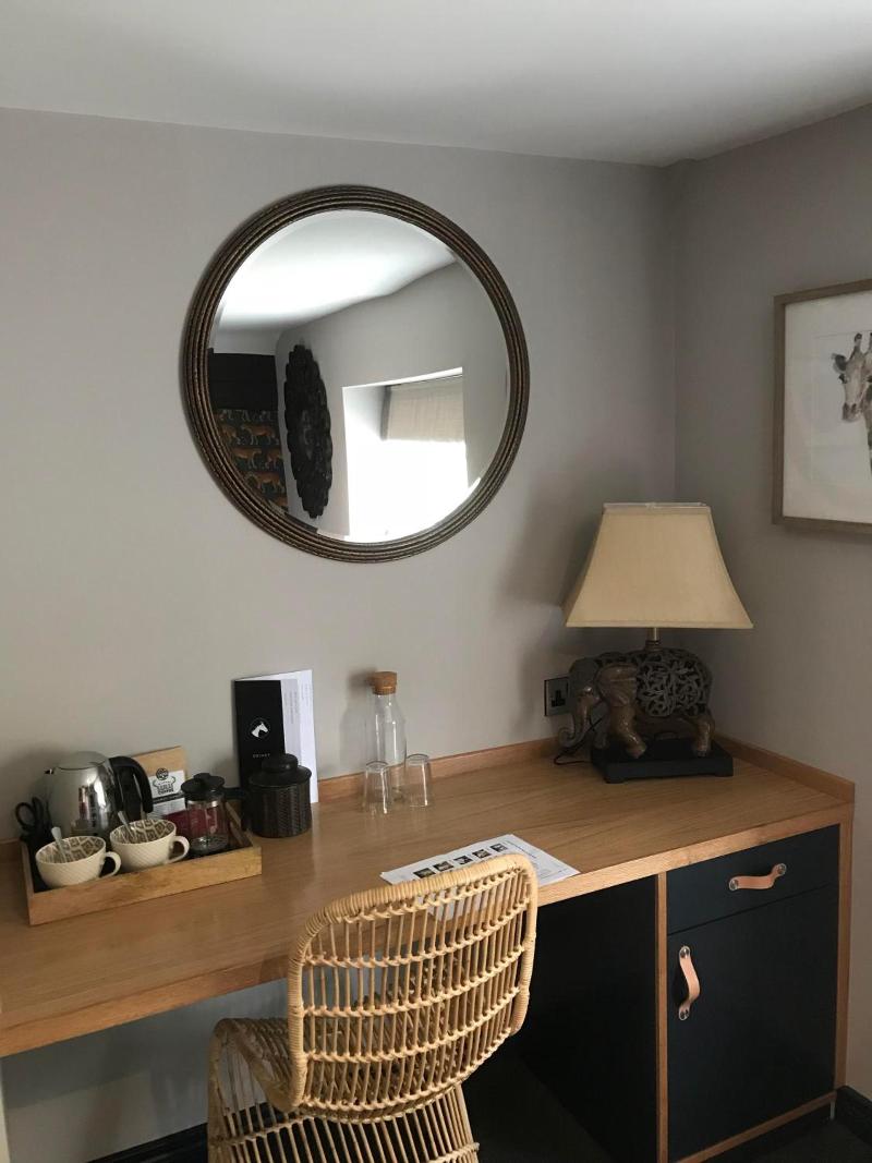 White Horse Hotel image