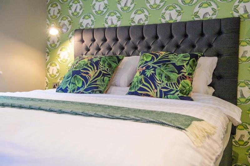 White Horse Hotel image