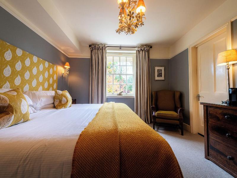 Swan Hotel image