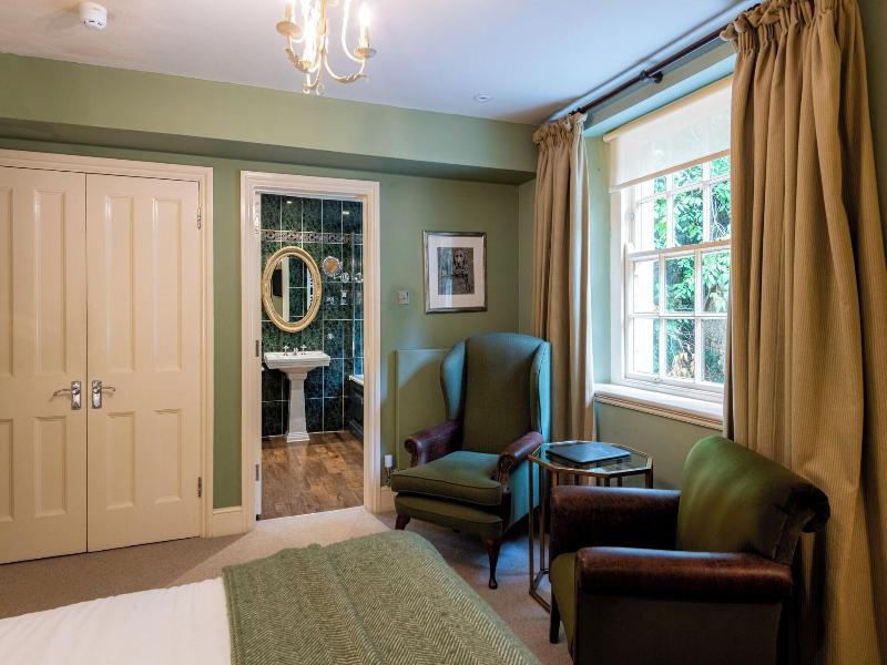 Swan Hotel image