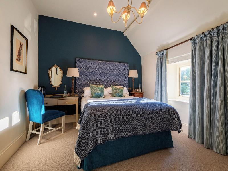Swan Hotel image