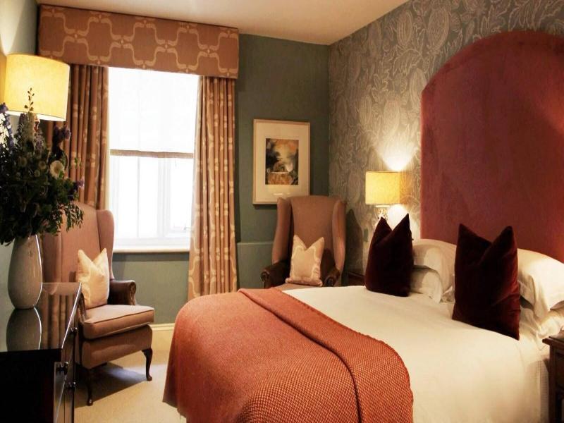 Swan Hotel image