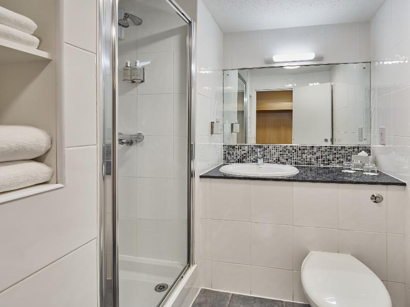 Leonardo Inn Aberdeen Airport image