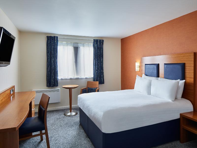 Leonardo Inn Aberdeen Airport image