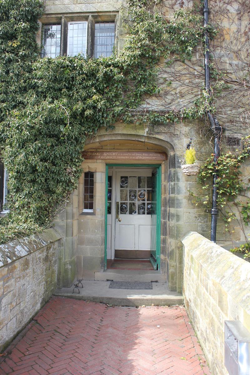 The Mallyan Spout Hotel image