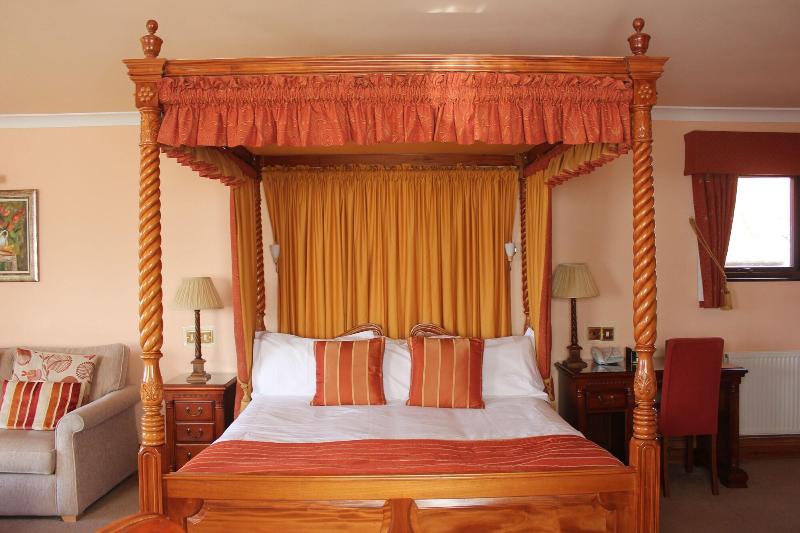 The Mallyan Spout Hotel image