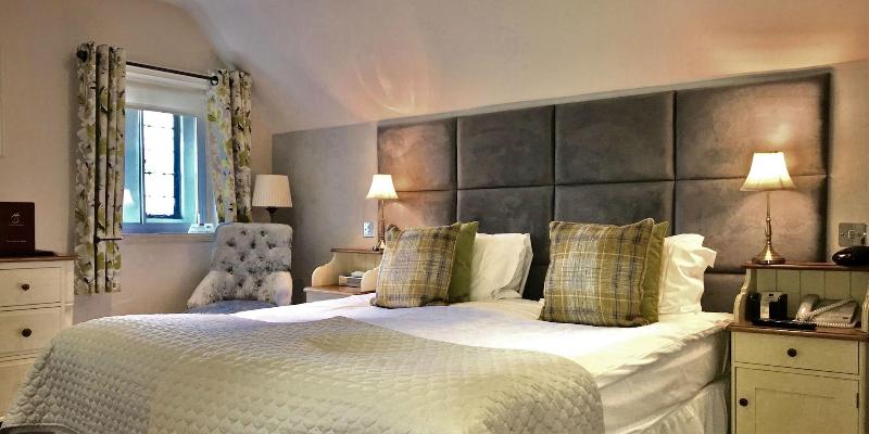 The Mallyan Spout Hotel image
