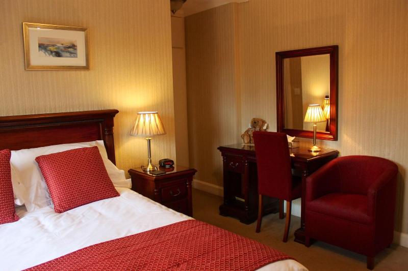 The Mallyan Spout Hotel image