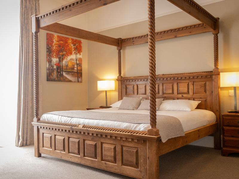 Alton House Hotel image
