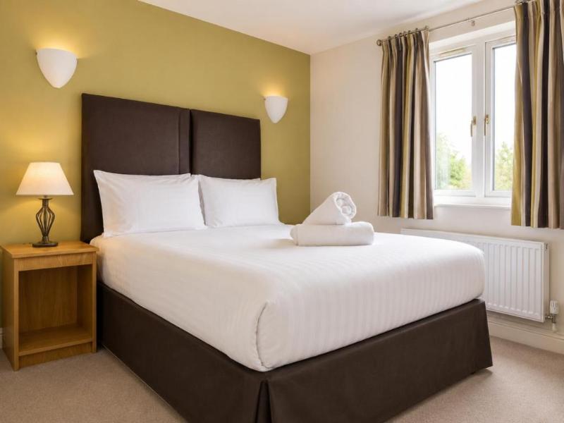 Heath Cottage Hotel image