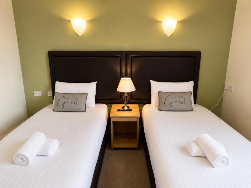 Heath Cottage Hotel image