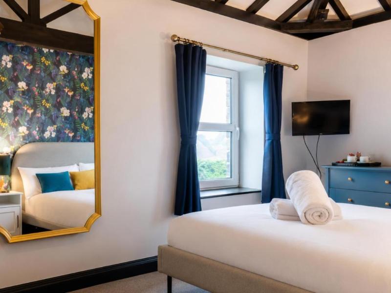 Heath Cottage Hotel image