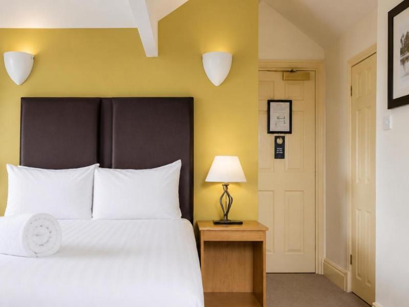 Heath Cottage Hotel image