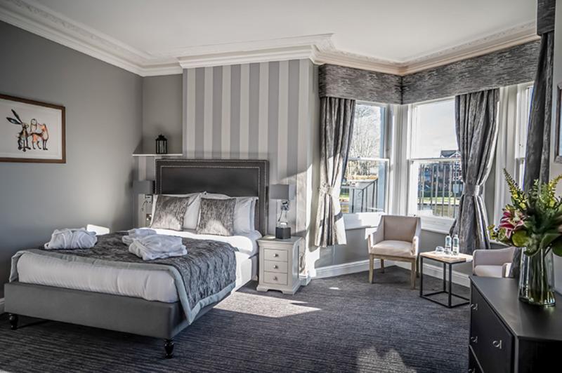 Thames Riviera Hotel Sure Hotel Collection by BW image