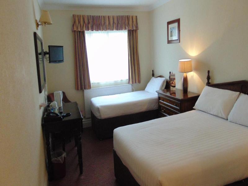 Harrowgate Hill Lodge image