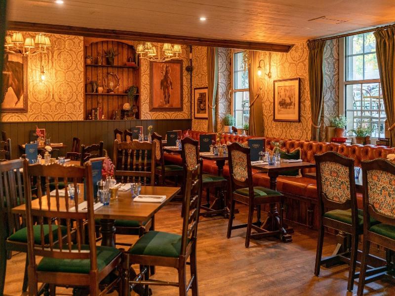 Cotswold Gateway Hotel image