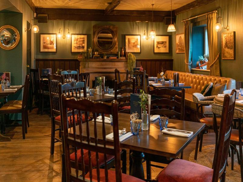 Cotswold Gateway Hotel image