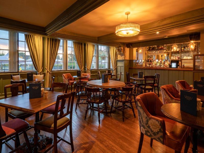 Cotswold Gateway Hotel image