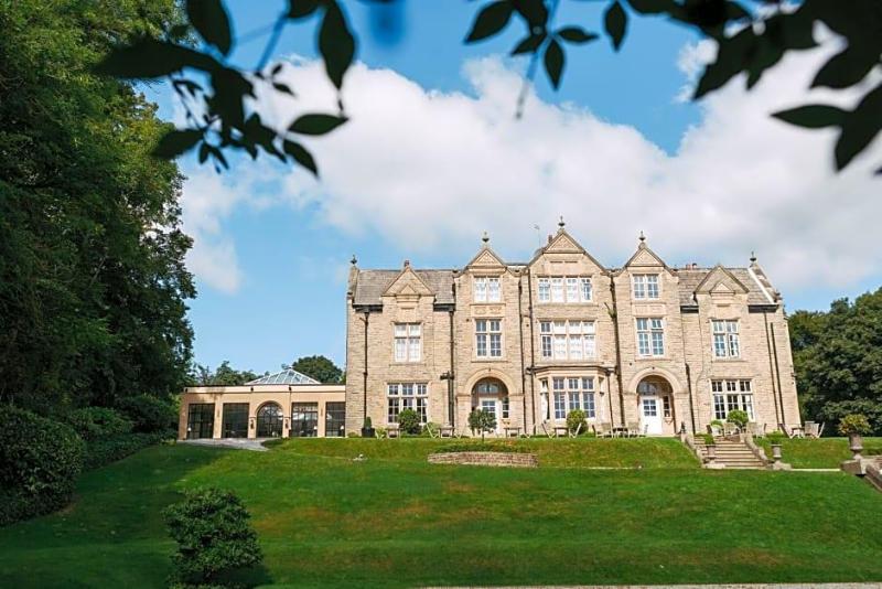 Woodlands Hotel image