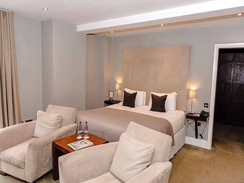 Woodlands Hotel image