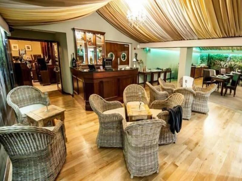 King s Croft Hotel image