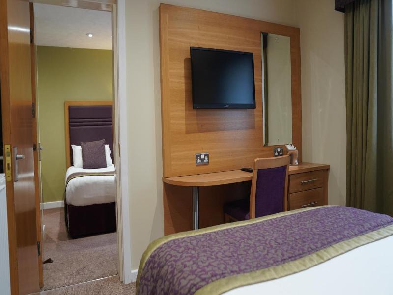 Briar Court Hotel image