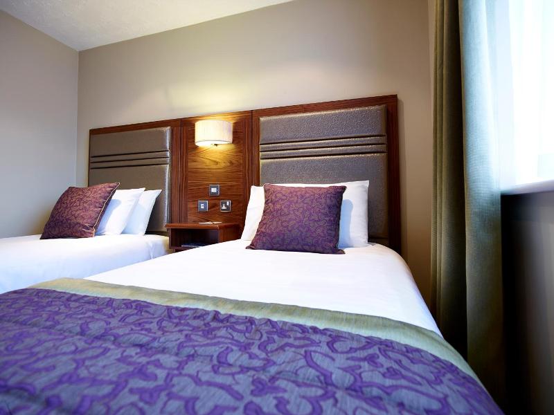 Briar Court Hotel image
