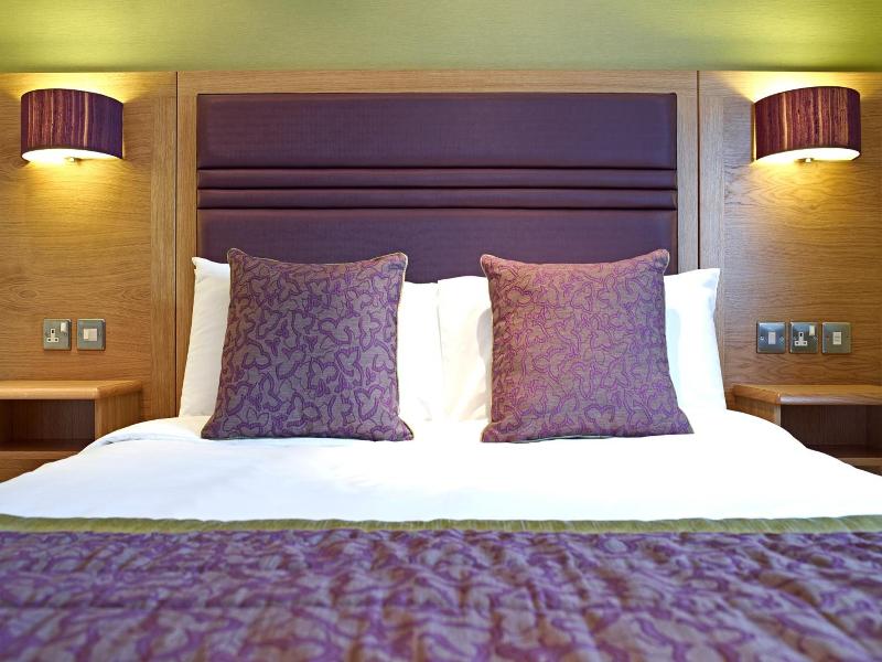 Briar Court Hotel image
