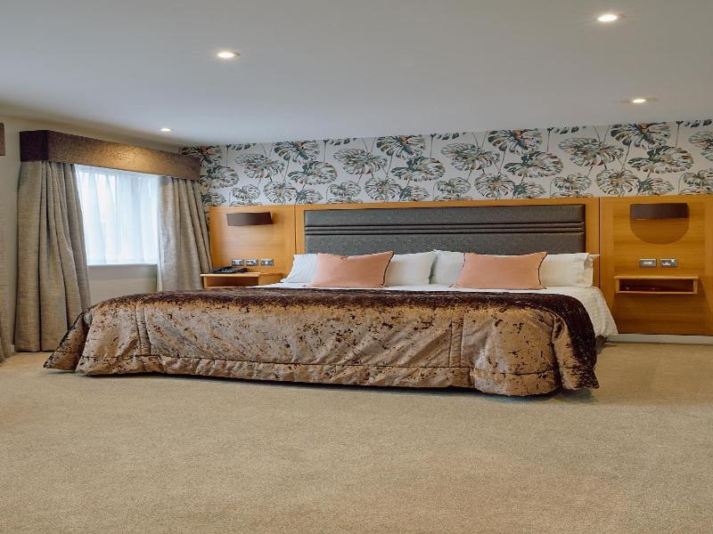 Briar Court Hotel image