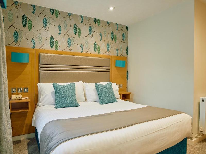 Briar Court Hotel image