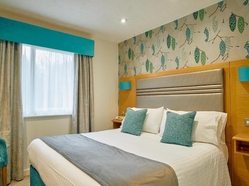 Briar Court Hotel image