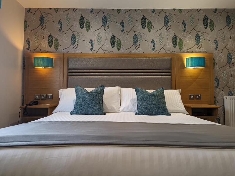 Briar Court Hotel image