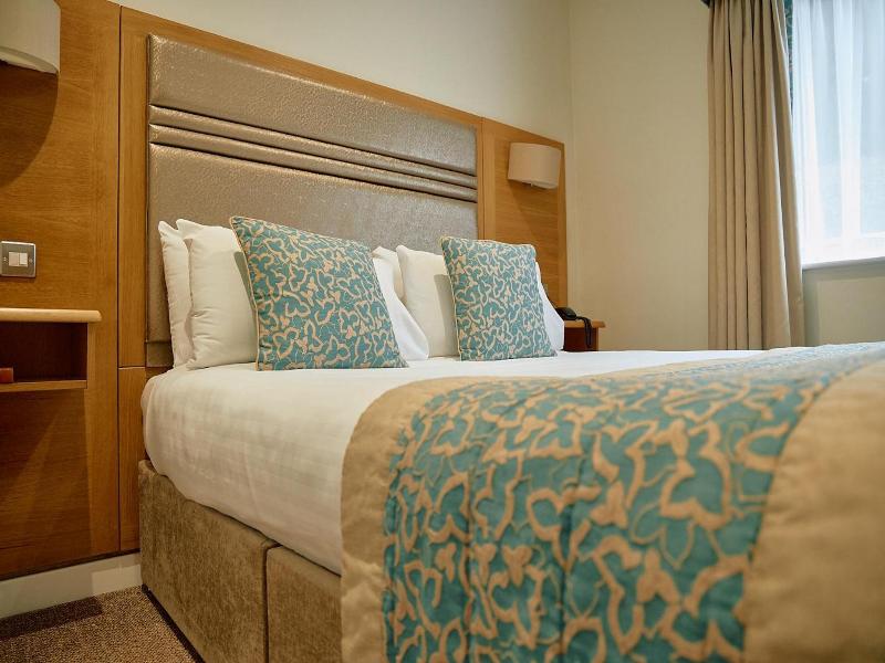 Briar Court Hotel image