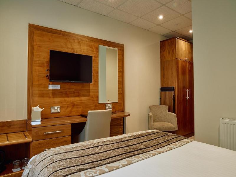 Briar Court Hotel image