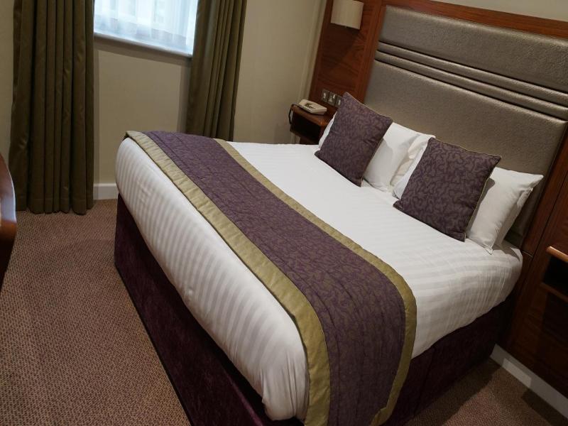 Briar Court Hotel image